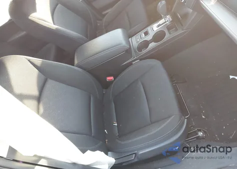 2018 Subaru Legacy 2.5I Premium z USA, uszkodzony, nr VIN 4S3BNAF61J3040177